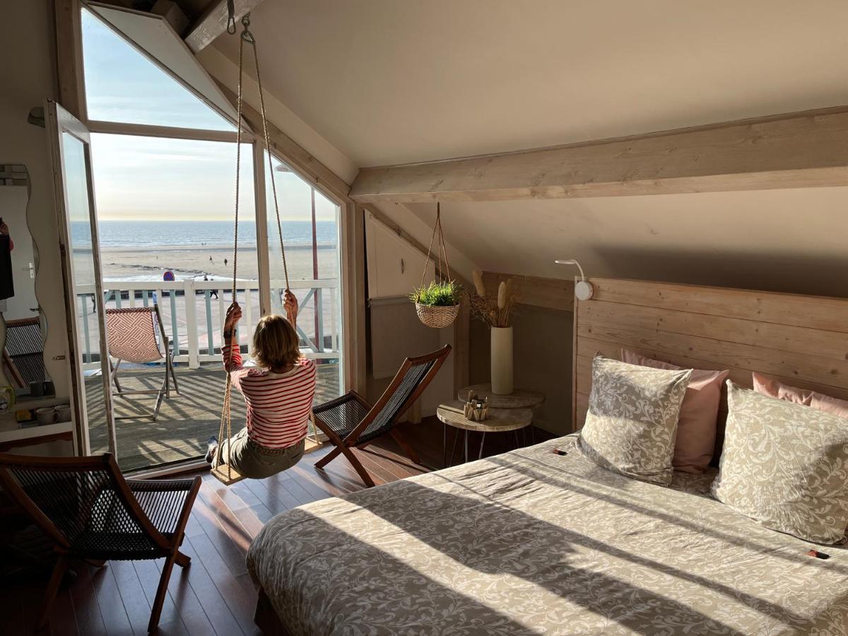 Villa Tremail - La Plage Au Pied De Votre Chambre Wimereux Exterior photo